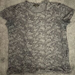 Lucky Brand Blue Floral Print Women's Tee.  Women’s Large.